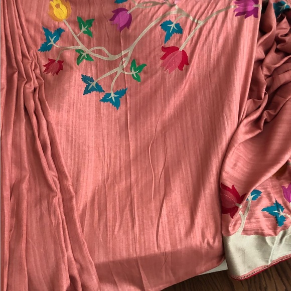 Beautiful tree of life embroidered matka linen saree with running bp - Picture 3 of 9